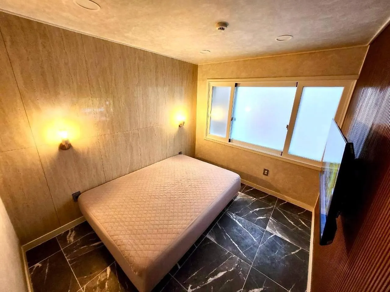 Bosu House Villa Busan 0*,  South Korea